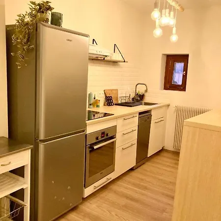 Les Moulins Tres Agreable Et Idealement Situe